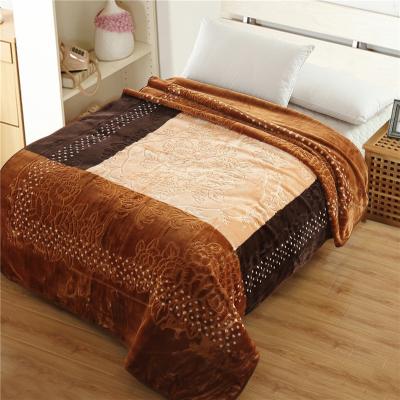 China 2021 Factory Geometric Design Flower Pattern HEATING Blanket 1ply Embossed Rachel Mink Blankets for sale