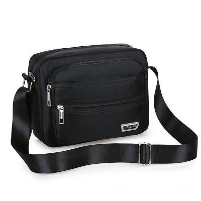 China 2021 Hot Sale Large Capacity Waterproof Women's Messenger Bag Casual Classic Shoulder Bag Nylon Light Weight Bag for sale