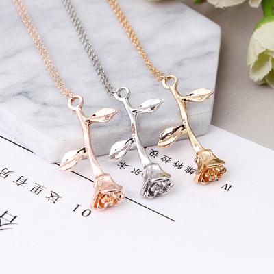 China Nickel Free Women's Charm Necklace Jewelry Custom Rose Flower Pendant Necklace for sale