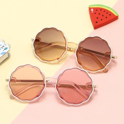 China 2021 Fashion Round Eyewear Sunglass Gradient Cartoon Bridesmaids Sunglasses Cute Kids Environmentally Friendly for sale