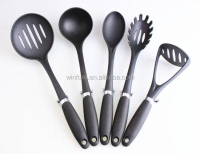 China Sustainable High Quality Nylon Kitchen Utensils Set With Rack Handle for sale