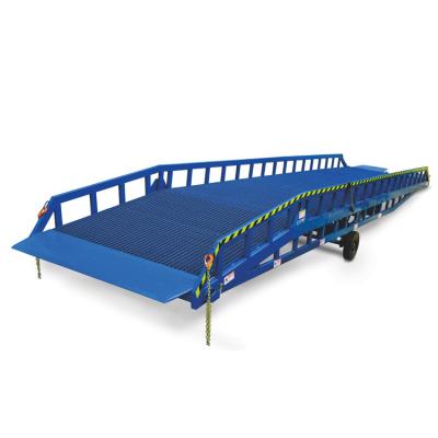 China Hotels Hydraulic Mobile Forklift Dock Ramp Warehouse For Container for sale