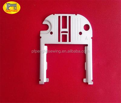 China Household Multifunctional Electric Sewing Machines Needle Plate, Singer 359839-900 Needle Plate for sale