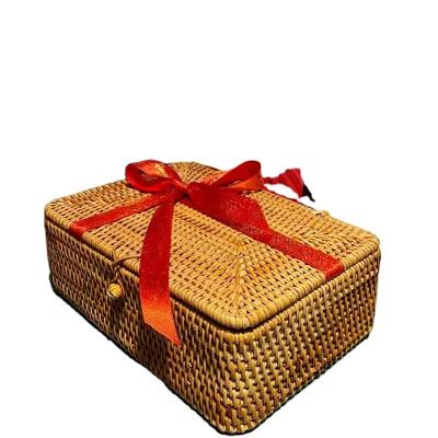 China Sustainable Rectangle rattan hand woven decorated unique Christmas packaging gift box with lid for sale