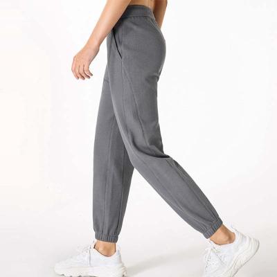 China OEM Breathable Custom Logo Wholesale Cotton Polyester Comfortable Cargo Trouser Pants Women's Casual Loose Sweatpants for sale