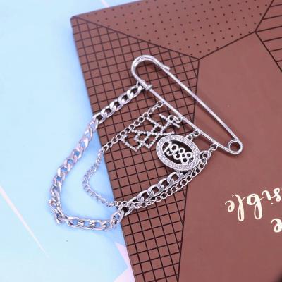 China Environmental Friendly Greek Jewelry Custom Design Pin 1938 Years Popular Jack And Jill Link Chain Brooch JJ Safety Founded for sale