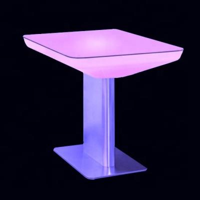 China Modern Plastic LED Cocktail Table For Party Event Beach Battery Charging Waterproof Modern Furniture ROHS Rechargeable Remote Type for sale