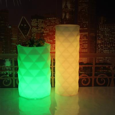 China Modern Led Outdoor Luminous Flower Pots Garden Ornaments Decorative Flowerbeds Vases Landscape Modern Solar Flower Pots for sale