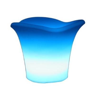 China Viable High Quality Luxury Flashing Whiskey Champagne Buckets Plastic Ice Bucket Bar Party LED Wine Vodka for sale