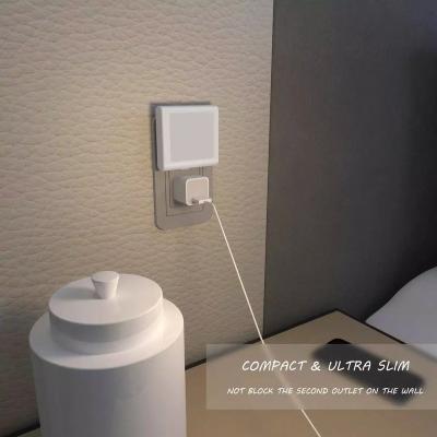 China Good Fit Modern Design Glow Dusk To Dawn Sensor With Warm Light Night Light for sale