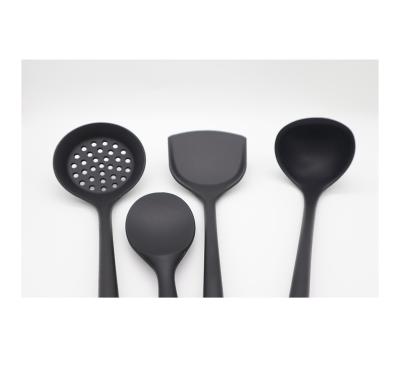 China Factory Sustainably Selling Various Durable Using Silicone 4 Pieces Set Black Kitchenware for sale