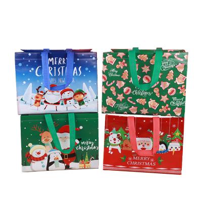 China Reusable Promotional Customized Christmas Gift Bag Handled Non Woven Shopping PP Bag for sale