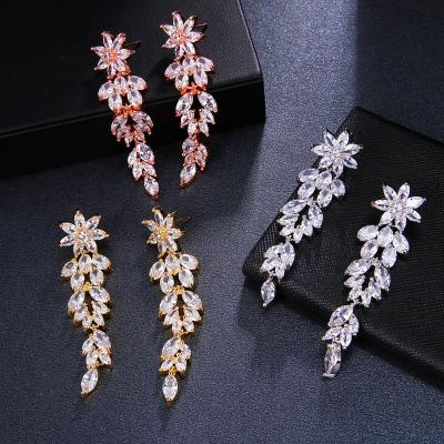 China 2022 FASHIONABLE Flower Tassel Earring Women's Long Flower Tassel Earring Female Wedding Jewelry Zircon Bling Luxury Exquisite Bridal Drop Earrings for sale