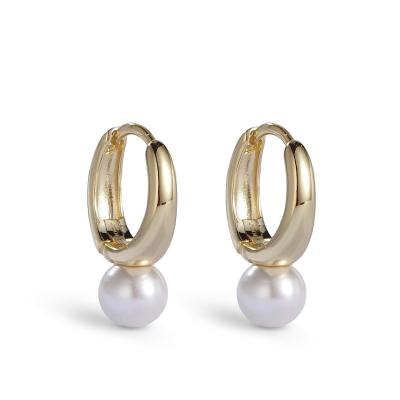 China Trendy hot fashion fine jewelry 925 silver gold plated 18K pearl circle earrings for women for sale