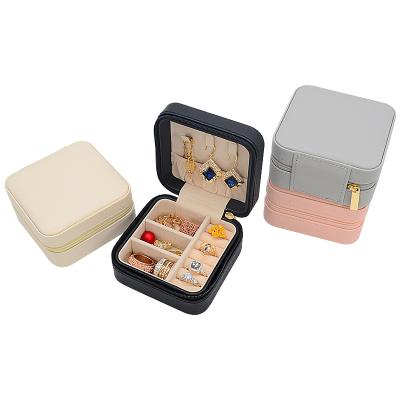 China Custom Luxury Jewellry PU Leather Necklace Organizer Storage Boxes With Logo Mini Holder Green Printed Jewelry Box for sale