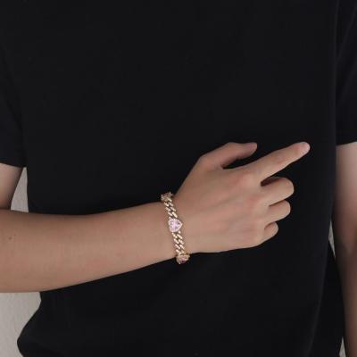 China Hip Hop 10mm Simple 3 Peach Heart Bracelet Copper Inlaid Zircon Row Chain Hip Hop Charm Bracelet Making Kit for sale