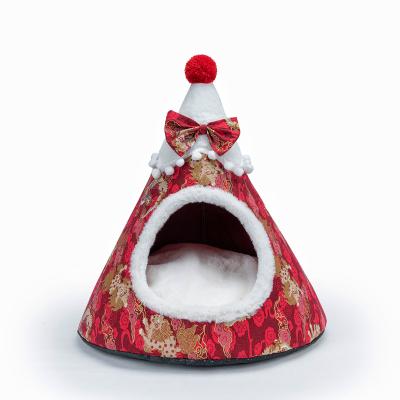 China Winter Sustainable Warm Three-dimensional Sponge Christmas Style Pet Bed Cat's Litter Tent Creative for sale