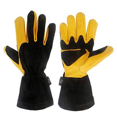 China High Temperature Resistant Cowhide Lengthened Insurance High Temperature Welded Work Gloves For Barbecue / Microwave / Oven Stove for sale