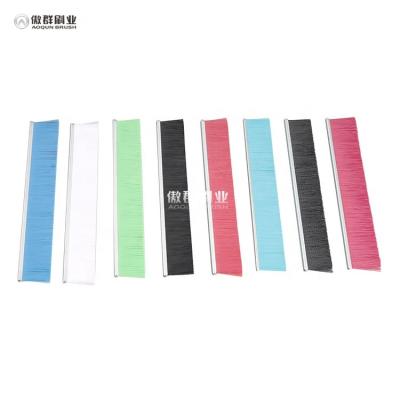 China Carbon Fiber Dustproof Strip Brush Plastic Bottom Strip Brush Broom Brush for sale