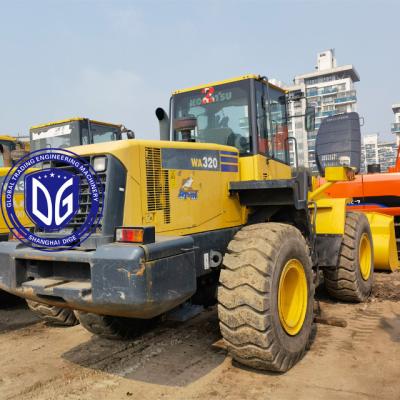 Chine Chargeur Komatsu utilisé à haut rendement énergétique WA320-5 original à vendre