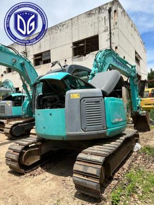 China Escavadora de 7.5 toneladas manejable Sk75SR Usada Kobelco Versátil para la construcción en venta