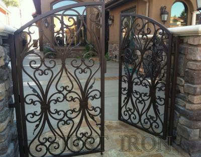 China Easily Assembled Exterior Wrought Iron Pedestrian Gate For Backyard for sale