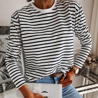 China Viable Stripes O Neck Black And White Women Casual Tops Sheath Long Loose Pullover T-shirt Srping Korea Fashion New Shirt 2021 for sale