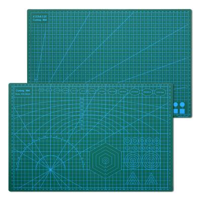 China 2022 PVC Christmas Gifts Cutting Mat A2 A0 A1 A2 A3 A4 Adhesive Flexible Cutting Mat for sale