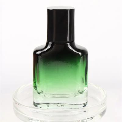 China Perfume Bottle Gradient Color Perfume Bottle Glass Spray With Cover for sale