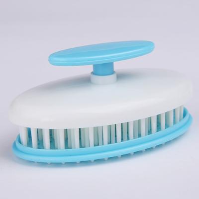 China 2018 Newest Adjustable Plastic Head Hair Scalp Shampoo Massaging Brush For Sale for sale