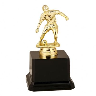 China All Over The World Exquisite Luxury Gold Design Best OEM Plastic Soccer Trophy Awards for sale