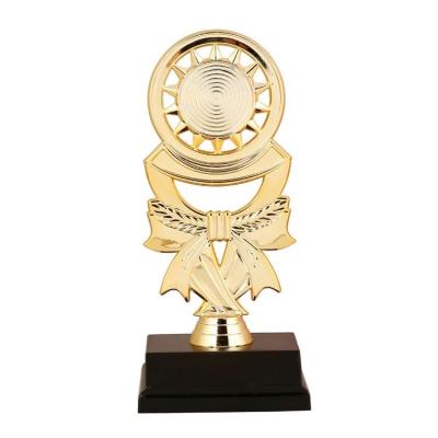 China All over the world top selling unique design professional star shaped cheap plastic trophy for sale