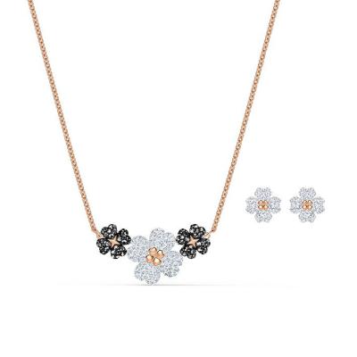 China Stylish And Stylish Man Flower Fashion Necklace And Earrings Set Gift For Women for sale