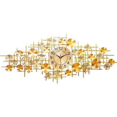 China Large CREATIVE Luxury Gold Wall Clock for Living Room Decoration Wall Art Clocks Wholesale Supplier for sale