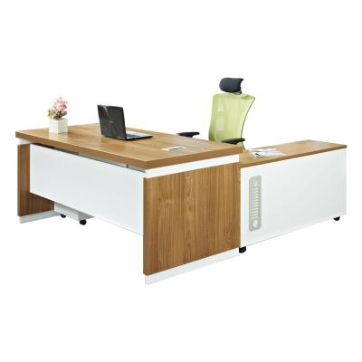 China Commercial Good Quality Wooden Director Office Furniture Chair Table Modern Design Table Executive Desk for sale