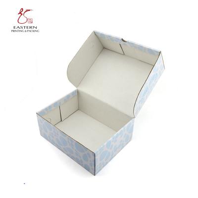 China Disposable Custom Logo Sneaker Luxury Giant Paper Shoe Box for sale