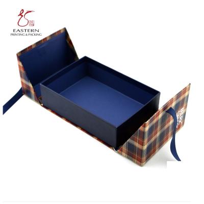 China Handmade Custom Scarf Box Scarf Packaging Box for sale