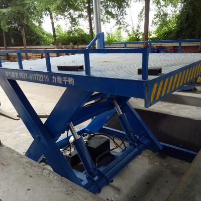 China 3tons car lift hydraulic scissor car elevator cargo lift freight elevator goods lift for sale