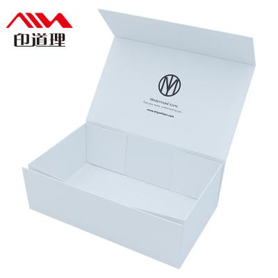 China Recyclable Custom Printed Small White Luxury Party Invitation Favors Gift Chocolate Box Candy Sweet Packaging Box Wedding With Ribbon for sale