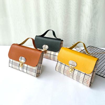 China casual& pu handbags 2021 fashion cheapest mini womens stripe plaid mini lady bags small shoulder fashion girl bag crossbody cell phone for sale