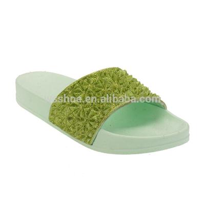 China 2018 fashionable the latest design slipper sandal woman slipper net PVC slipper for sale