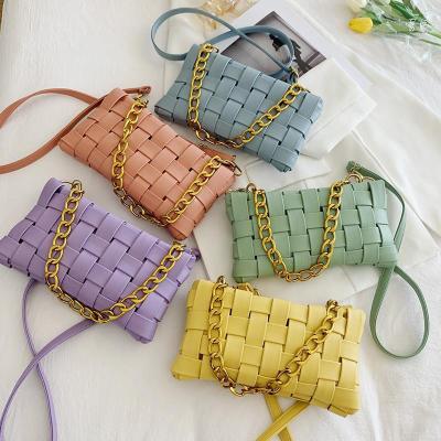 China Summer Woven Messenger Handbag For Hot Selling New Fashion One-Shoulder Bag Fashionable Armpits for sale