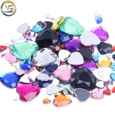 China Flatback Wholesale Price Classic Heart Shape Flat Back Acrylic Rhinestones For Decoration for sale