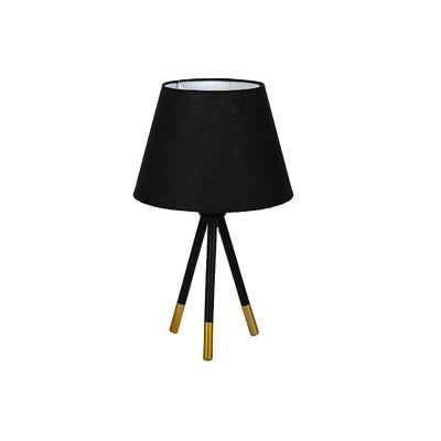 China Brass Feature Plated On Tripod Legs China Supplier New Product Vintage Black Iron Table Lamp Modern Table Lamp for sale