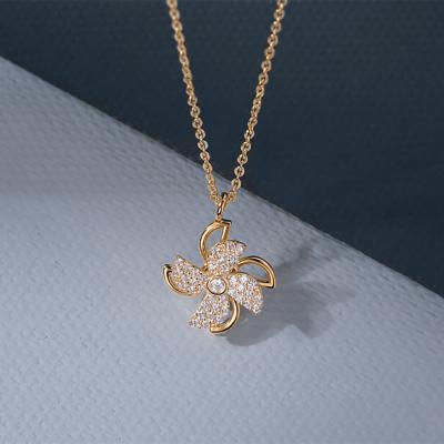 China FASHIONABLE Wholesale Diamond Brass Chain Jewelry Gold Rotating Necklace For Women for sale