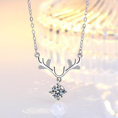 China Elks Romantic Designer Necklace Valentine's Day Fashion Trend Statement Korean Style Necklace For Women for sale