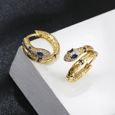 China 2021 Vintage Personalized Snake 18k Gold Plated Blue Zircon Earring Engraved Initial Earring For Women for sale