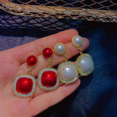 China Trendy Fashion 925 High Quality Red Baroque Red Silver Pearl Jewelry Geometric Stud Earrings for sale