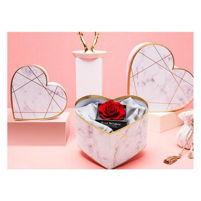 China Recycled Materials Customized Wedding Ceremony Heart Shaped Gift Box for sale