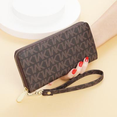 China Waterproof Cute 2021 Girls Korean Style Candy Color Green Leaf PU Long Cash Wallet Coin Clips Card Holder With Pendant for sale